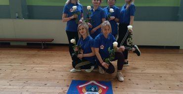 Эстафета "Наши мамы - спортивные дамы!"